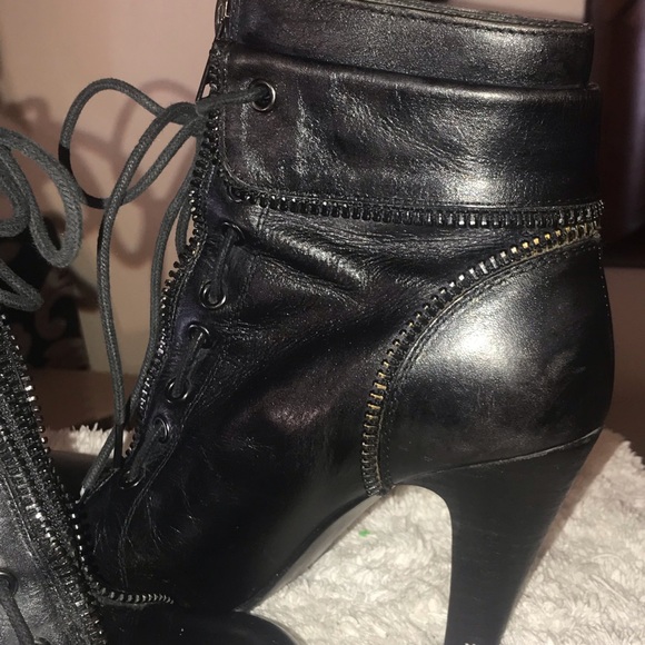 Jeffrey Tyler - Picture 6 of 10